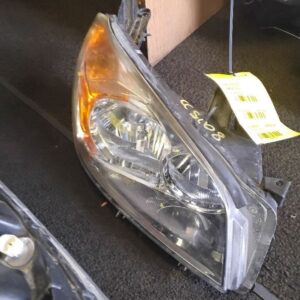 Passenger Right Headlight Excluding Sport Package Fits 2009-2012 TOYOTA  RAV4