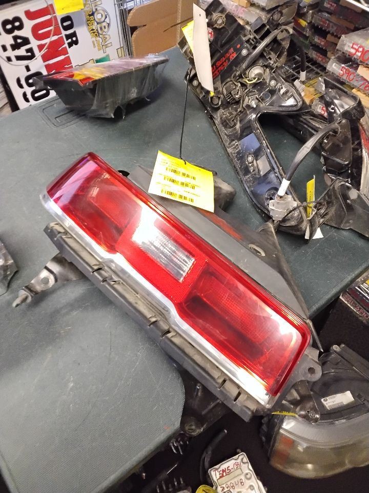 Driver Tail Light Halogen Headlamps Opt T4A Fits 2014-2015 CHEVROLET CAMARO