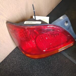 Driver Tail Light Quarter Panel Mounted Fits 2001-2005 LEXUS GS300