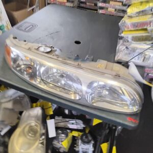 Passenger Right Headlight Fits 1999-2004 OLDSMOBILE ALERO