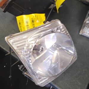 Passenger Right Headlight Sport Trac Fits 2001-2005 FORD EXPLORER