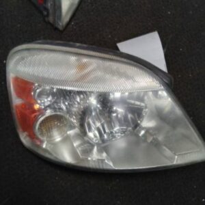 Passenger Right Headlight Fits 2004-2007 FORD FREESTAR