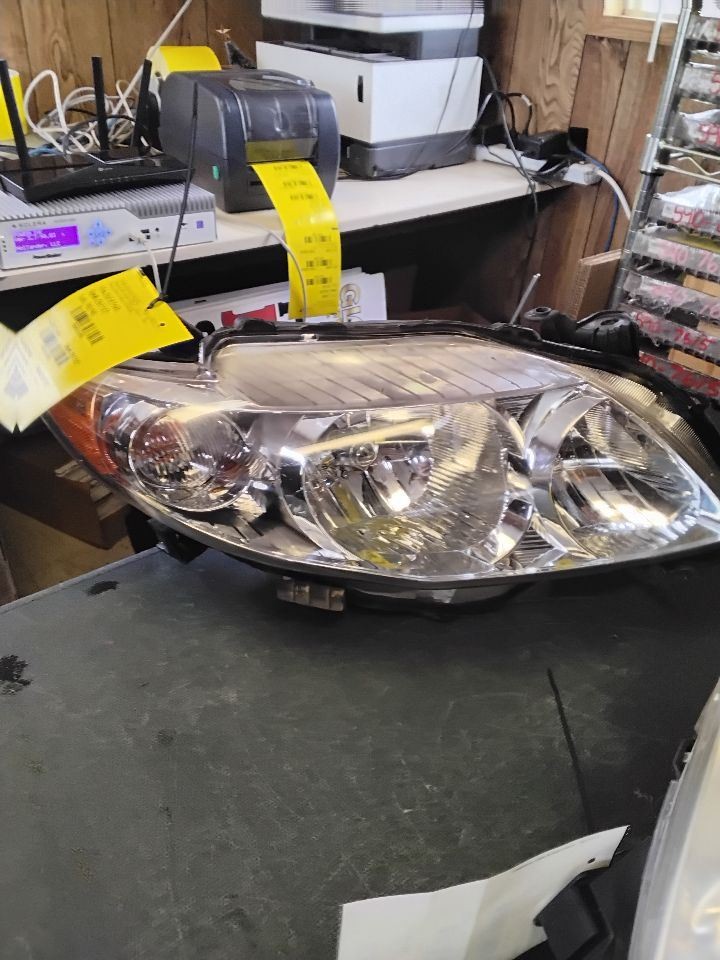 Passenger Right Headlight Without Black Trim Fits 2009-2010 TOYOTA COROLLA