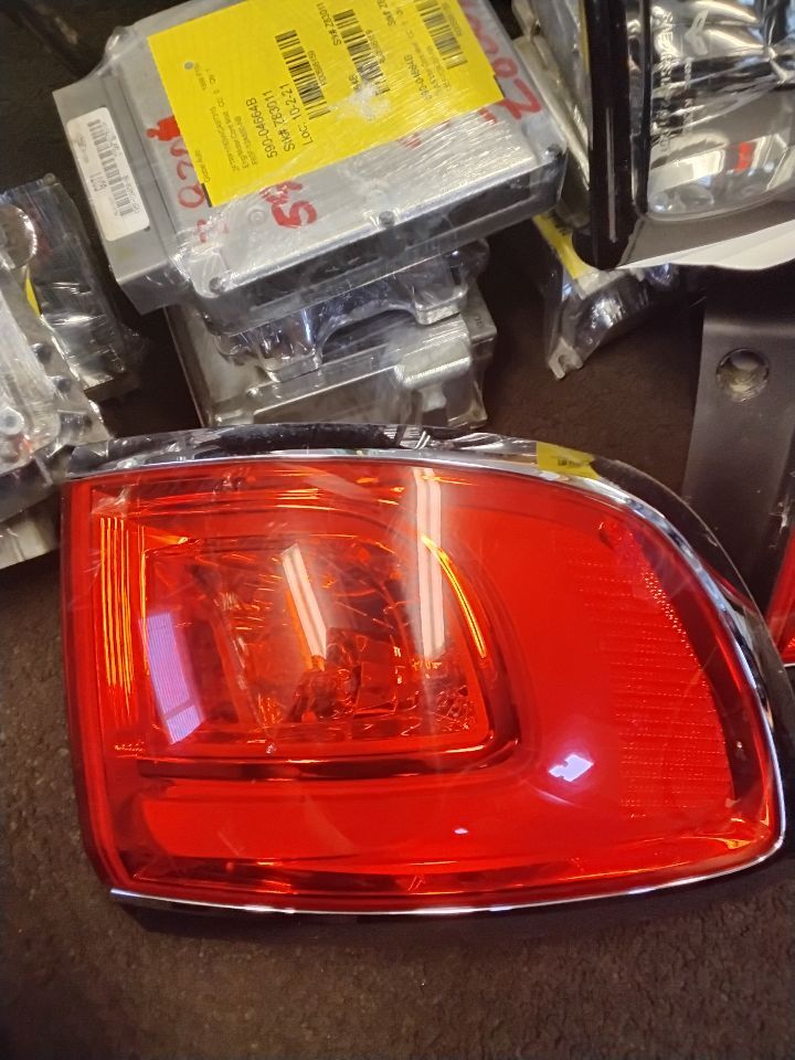 Driver Left Tail Light Quarter Panel Mounted Fits 2013-2017 BUICK ENCLAVE