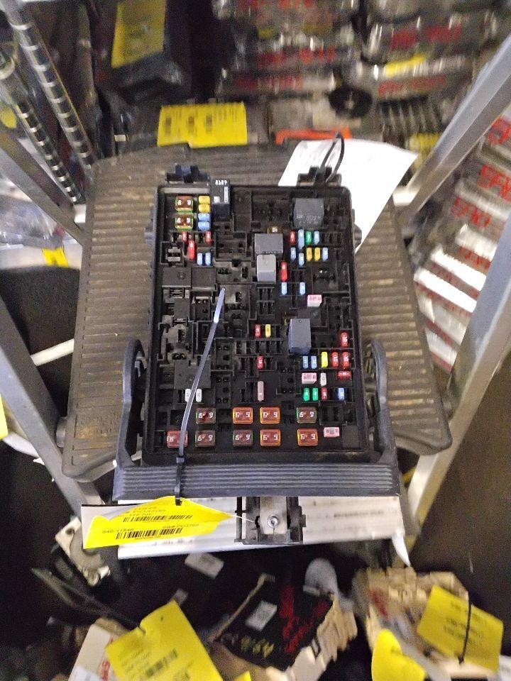 Fuse Box Engine Fits 2015-2020 CADILLAC ESCALADE