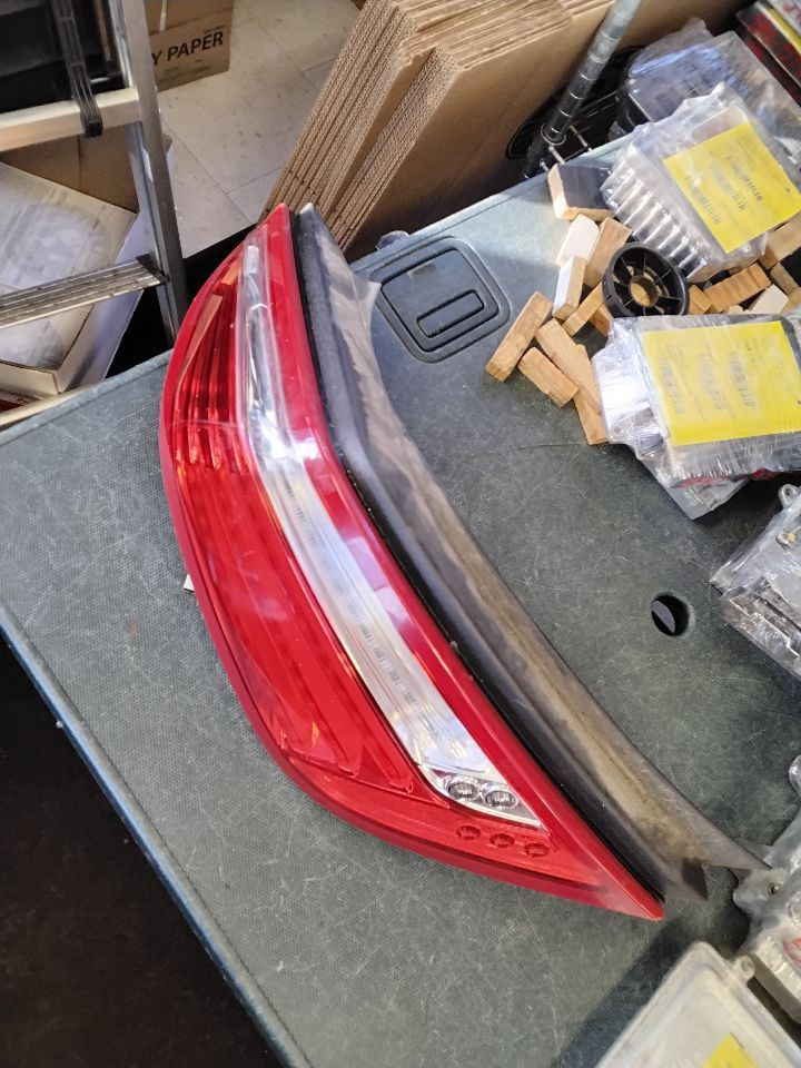 Driver Left Tail Light Fits 2010-2015 JAGUAR  XJ