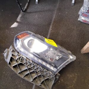 Passenger Headlight With LED Daytime Running Lamps Fits 2014-2020 DODGE DURANGO