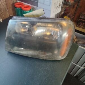 Driver Headlight Flush Half Width Grille Bar 2006-2009 CHEVROLET TRAILBLAZER