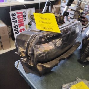 Passenger Headlight Halogen Opt T4A LS Fits 2014-2015 CHEVROLET CAMARO