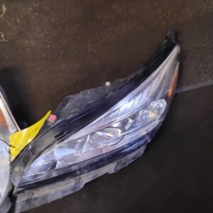 Driver Headlight VIN 1 4th Digit Limited LT Fits 2013-2016 CHEVROLET MALIBU