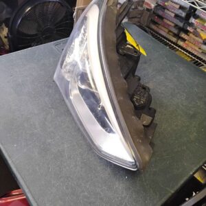 Passenger Headlight Korea Built Halogen Fits 2013-2016 HYUNDAI SANTA FE