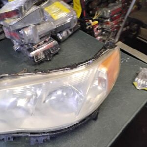 Driver Left Headlight Halogen Fits 2009-2013 SUBARU FORESTER