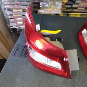 2016-2019 NISSAN SENTRA Driver Left Tail Light Quarter Panel Mounted