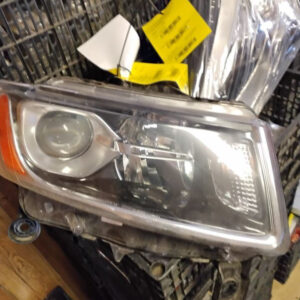 Passenger Headlight Laredo VIN A 7th Digit Fits 2014-2016 JEEP GRAND CHEROKEE