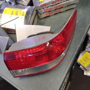 Passenger Tail Light Sedan Quarter Panel Mounted Fits 2003-2004 HONDA ACCORD