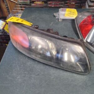 Passenger Right Headlight Excluding GXP Fits 2000-2004 PONTIAC BONNEVILLE
