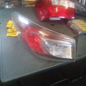 Driver Tail Light Sedan Quarter Panel Mounted Fits 2010-2013 MAZDA 3