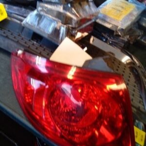 2007-2009 HYUNDAI  SANTA FE Driver Left Side Tail Light Quarter Panel Mounted