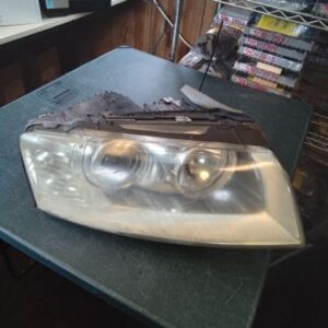 Passenger Headlight Without Daytime Running Lamps Fits 2003-2005 AUDI A8