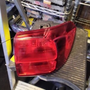 Passenger Tail Light Quarter Panel Mounted Fits 2016-2018 KIA SEDONA