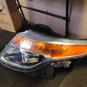 Driver Headlight Base Halogen Without Police Package  2013-2015 FORD EXPLORER