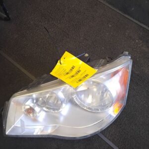 CHRYSLER TOWN COUN 2012 Headlight