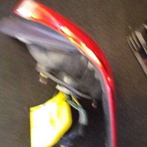 2005-2007 10 TOYOTA AVALON Driver Tail Light From 10/09 Quarter Panel Mounted