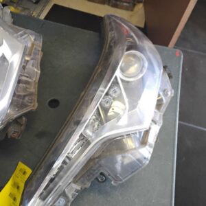 Driver Headlight Halogen Turkey Built Fits 2018-2019 TOYOTA  C-HR