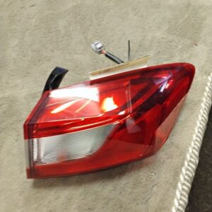 Passenger Tail Light Sedan Quarter Panel Mounted Fits 2017-2019 CHEVROLET CRUZE