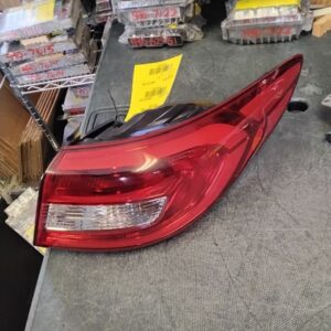 Passenger Tail Light US Built Quarter Panel Mounted 2015-2017 HYUNDAI SONATA