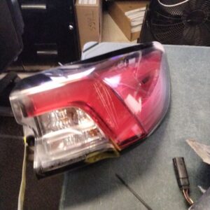 Passenger Tail Light Quarter Panel Mounted Fits 2020-2022 FORD ESCAPE