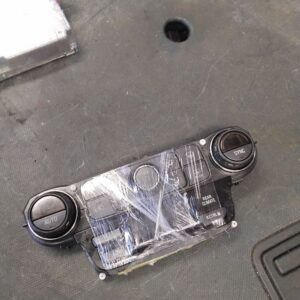 Temperature Control Dash Mounted ID 84258727 2015-2020 CHEVROLET SUBURBAN 1500