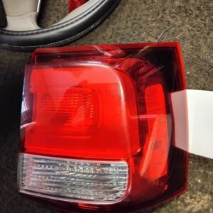 Passenger Tail Light Quarter Panel Mounted Fits 2014-2015 KIA SORENTO