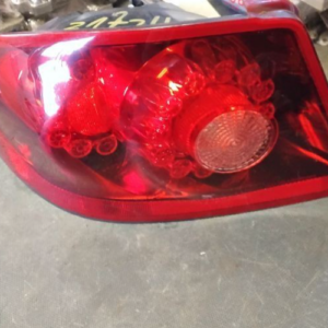 2011-2014 DODGE AVENGER Driver Left Side Tail Light Fits QTR Mount