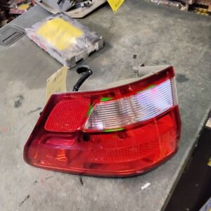 Passenger Tail Light Quarter Panel Mounted Fits 2011-2013 JEEP GRAND CHEROKEE