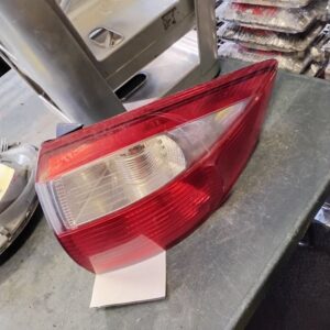 Passenger Tail Light Outer Quarter Panel Mounted Fits 2013-2016 C-MAX