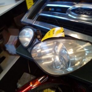 1998-2005 LEXUS GS300 Driver Headlight US Market Without Xenon