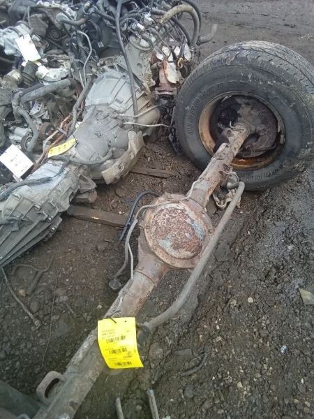 1992-1999 CHEVROLET SUBURBAN 1500 Rear Axle 4WD 6 Lug Wheel 3.42 Axle Ratio