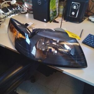 2001-2004 FORD MUSTANG Passenger Right Side Headlight