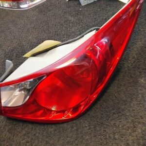 Passenger Tail Light VIN B 8th Digit Incandescent Bulb 2011-2014 HYUNDAI SONATA