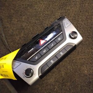 Temperature Control Sedan Manual Temperature Control 2017-2018 HYUNDAI ELANTRA