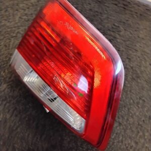 Passenger Tail Light Inner Lid Mounted Fits 2013-2016 FORD C-MAX