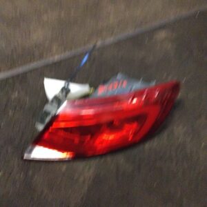 Passenger Tail Light Sedan Quarter Panel Mounted Fits 2015-2016 CHRYSLER 200