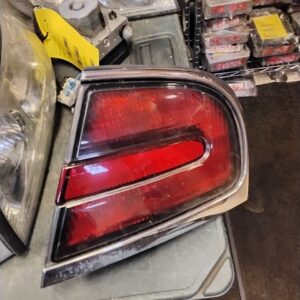 Passenger Tail Light Quarter Panel Mounted Fits 1998-2004 BUICK PARK AVENUE