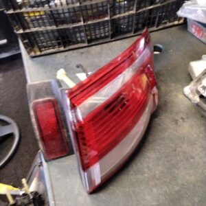 Passenger Tail Light Outer Quarter Panel Mounted Fits 2017-2018 FORD  C-MAX