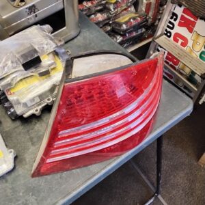 Passenger Tail Light 220 Type S430 Fits 2003-2006 MERCEDES S-CLASS