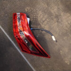 Passenger Tail Light Quarter Panel Mounted Fits 2016-2018 TOYOTA AVALON