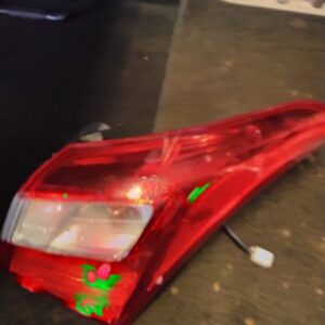 Passenger Tail Light Hatchback GT Incandescent Lamps2013-2017 HYUNDAI ELANTRA